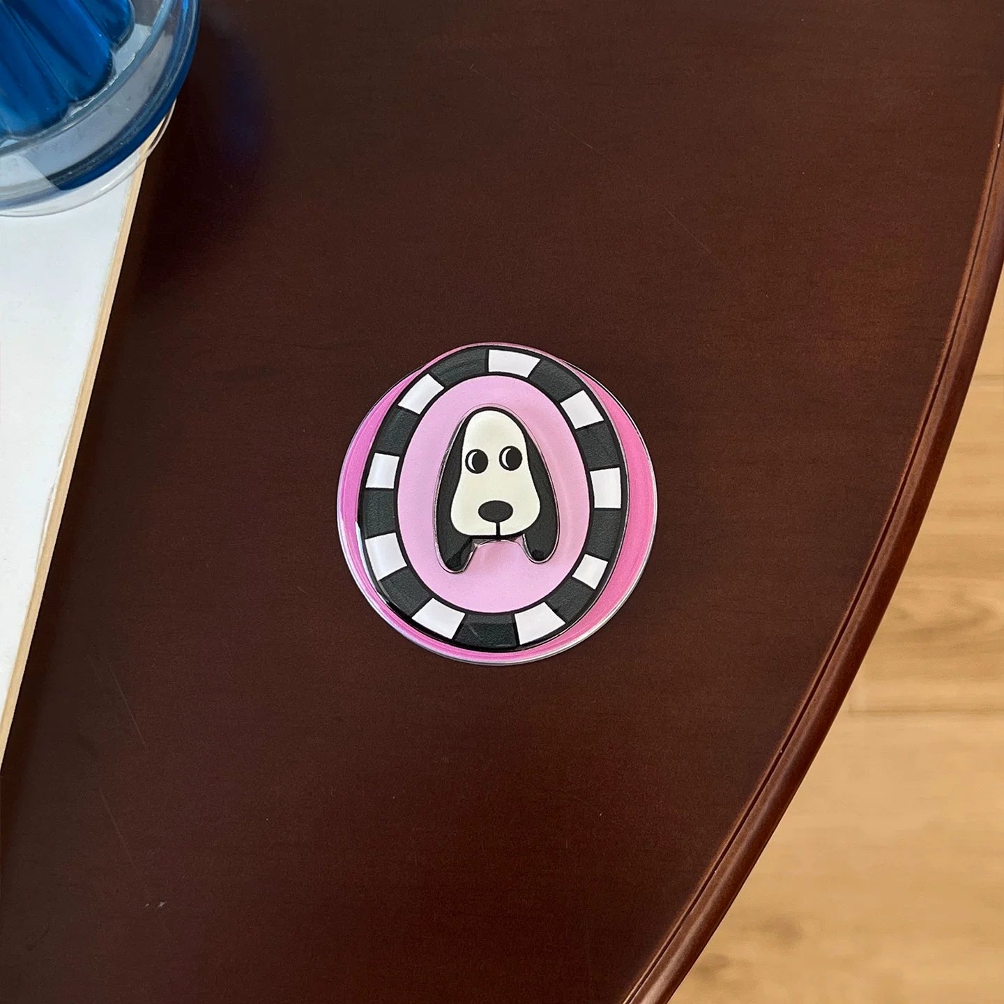 Cute pet-shaped magnetic phone holder