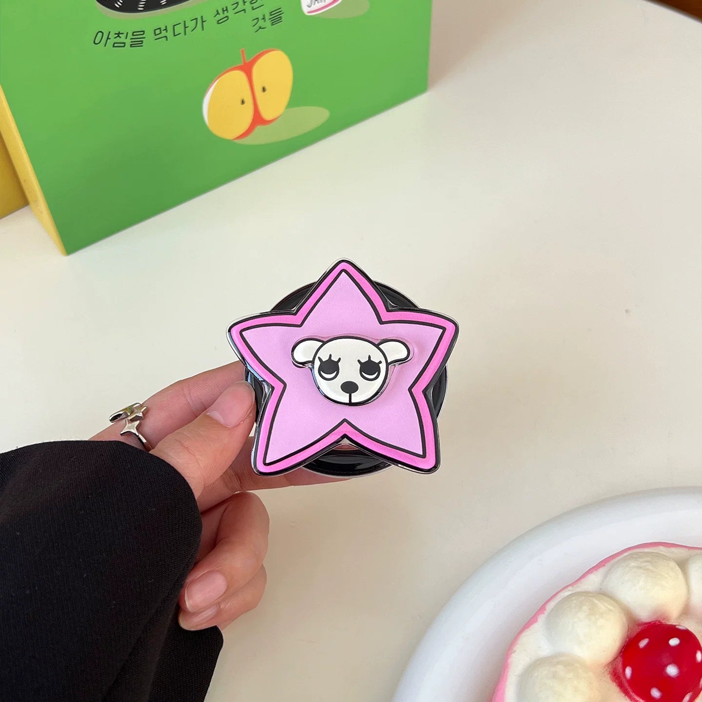Cute pet-shaped magnetic phone holder
